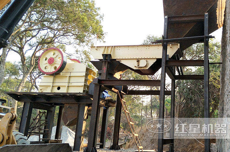 大型砂石生產(chǎn)現(xiàn)場,用戶非常滿意 大型砂石生產(chǎn)現(xiàn)場,用戶非常滿意