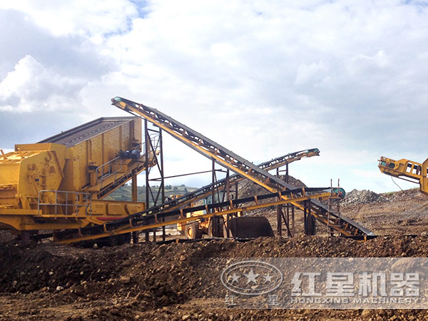 山西臨汾新型節能環保移動打砂機工作現場 山西臨汾新型節能環保移動打砂機工作現場