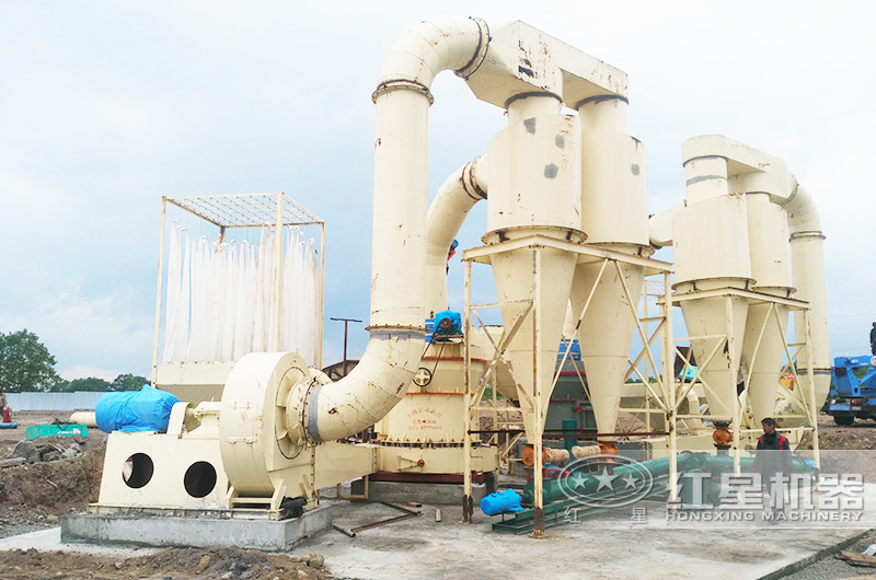 湖北用戶白云石磨粉加工現(xiàn)場 湖北用戶白云石磨粉加工現(xiàn)場