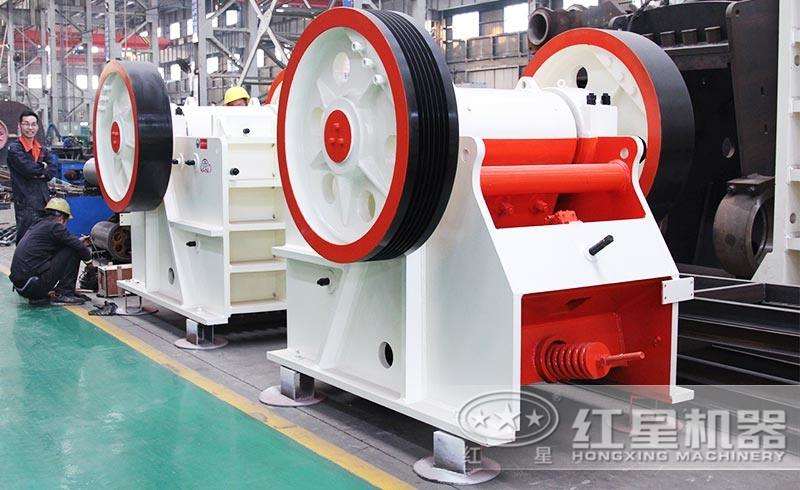 煤矸石顎式破碎機生產車間 煤矸石顎式破碎機生產車間