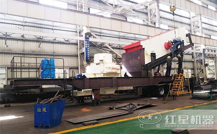 立軸沖擊式破碎機搭載到移動破碎站上 立軸沖擊式破碎機搭載到移動破碎站上