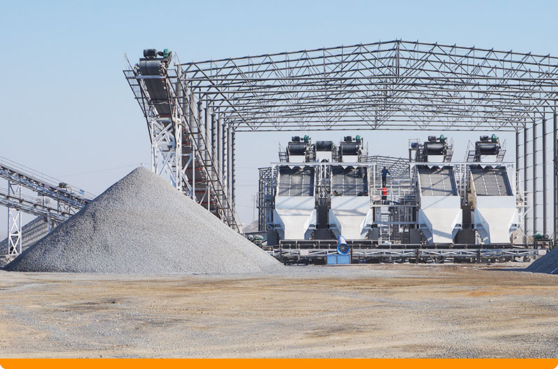 河北某石灰石破碎現場:成品砂 河北某石灰石破碎現場:成品砂