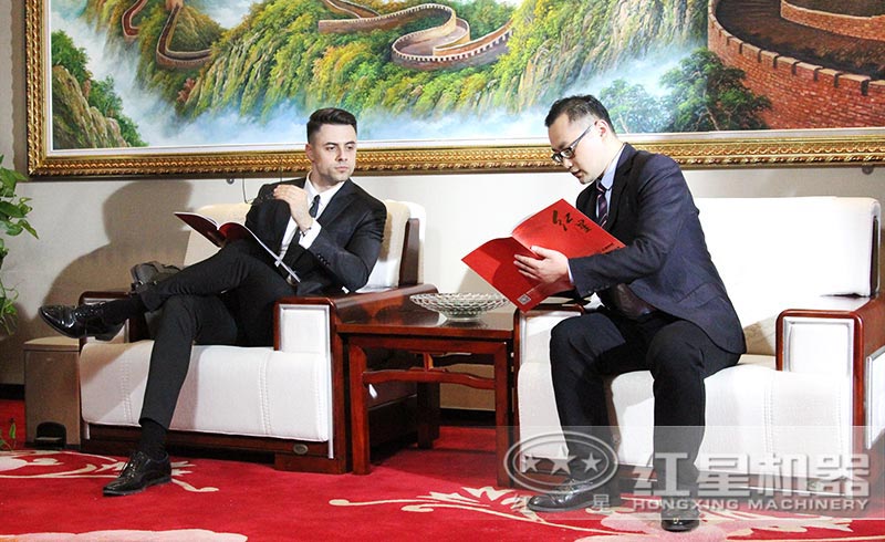 現場為客戶量身推選適合的設備型號規格 現場為客戶量身推選適合的設備型號規格