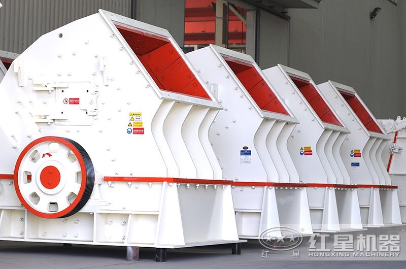 重錘式破碎機(jī),一次成型,降低成本40% 重錘式破碎機(jī),一次成型,降低成本40%