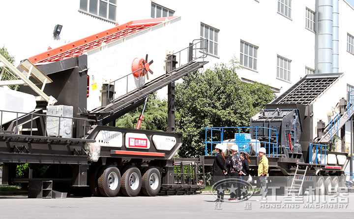 輪胎移動反擊破+篩分一體機