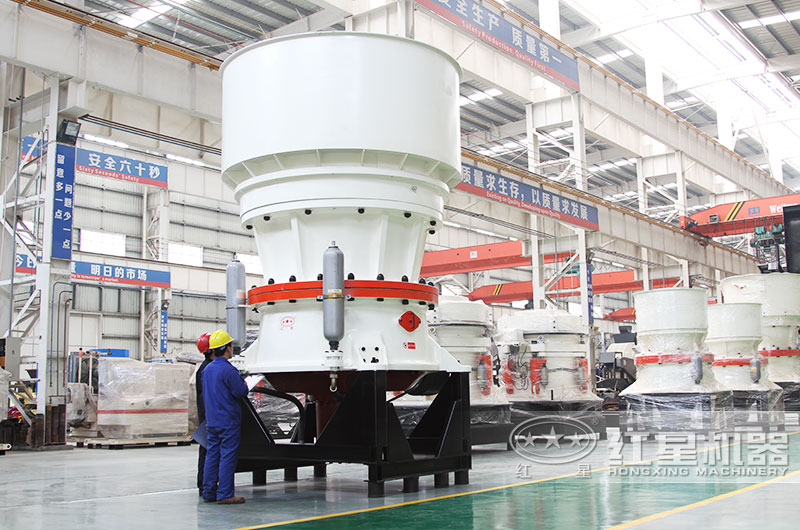 圓錐破碎機,鵝卵石的中細(xì)碎加工