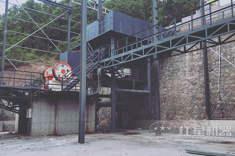 河南三門峽石灰石生產(chǎn)案例現(xiàn)場 河南三門峽石灰石生產(chǎn)案例現(xiàn)場