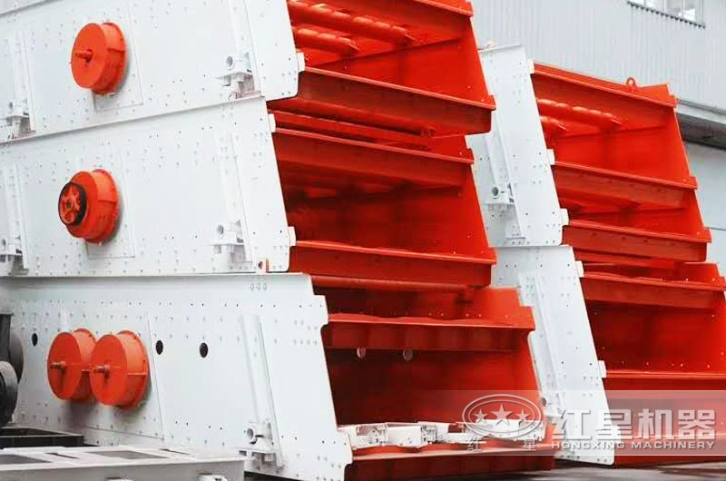振動篩分機(jī),激振力強(qiáng),篩面更換方便 振動篩分機(jī),激振力強(qiáng),篩面更換方便