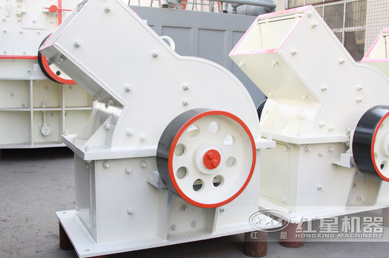 錘式破碎機:適用于中小型產量生產線 錘式破碎機:適用于中小型產量生產線