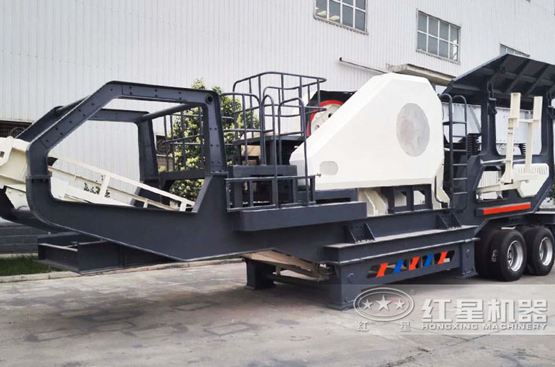 輪胎式車載鄂破機(jī),時產(chǎn)50噸現(xiàn)貨 輪胎式車載鄂破機(jī),時產(chǎn)50噸現(xiàn)貨