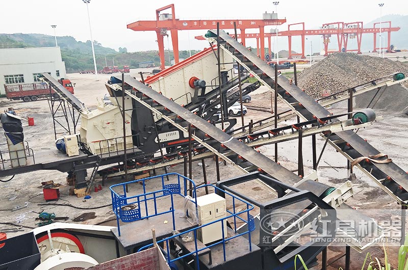 反擊移動破碎站生產現場，綠色環保