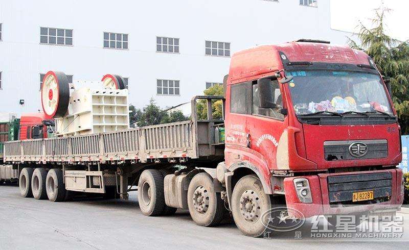 巖石破碎生產(chǎn)線設備發(fā)貨 巖石破碎生產(chǎn)線設備發(fā)貨