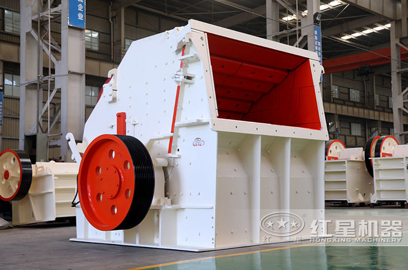 反擊式破碎機(jī)優(yōu)勢(shì)，出料均勻，石粉少