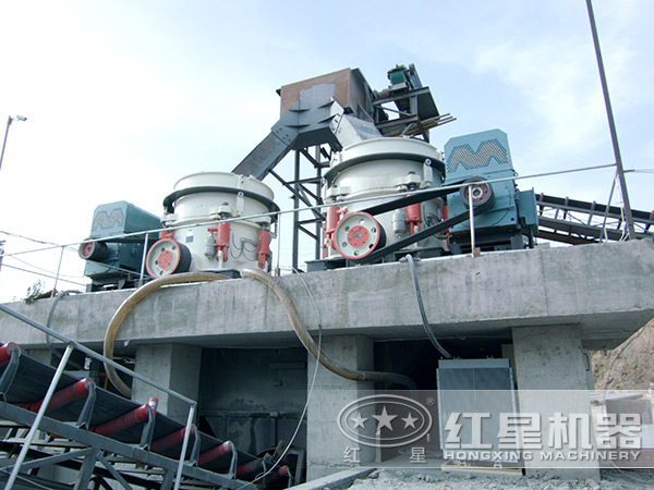 圓錐破生產(chǎn)現(xiàn)場圖 圓錐破生產(chǎn)現(xiàn)場圖