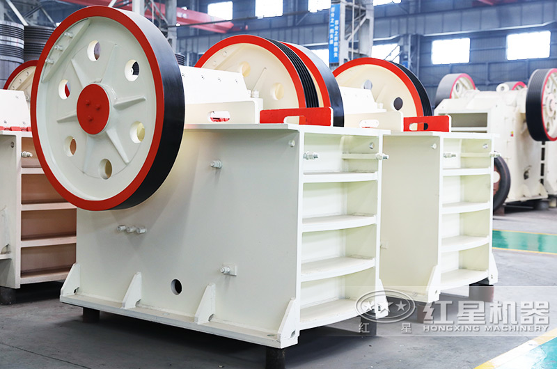 鄂式破碎機 鄂式破碎機