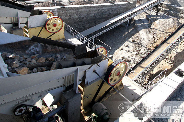 砂石廠顎破作業(yè)實(shí)拍 砂石廠顎破作業(yè)實(shí)拍