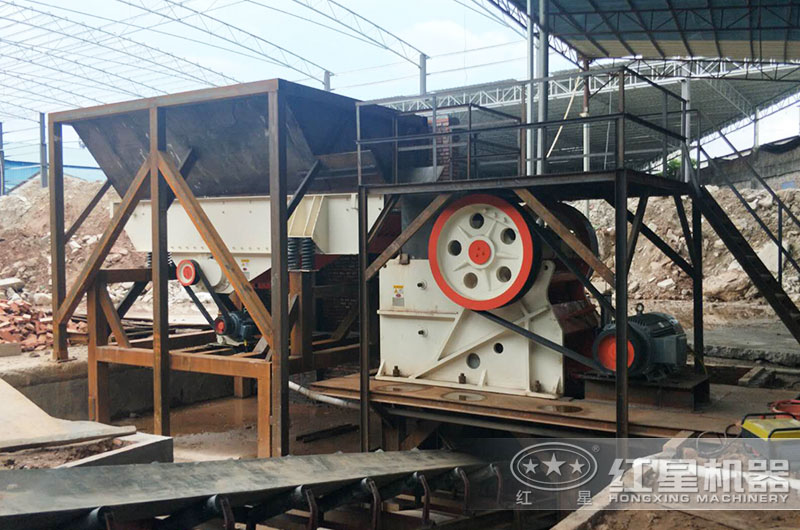 河南客戶69鄂破生產(chǎn)現(xiàn)場,時(shí)產(chǎn)160噸 河南客戶69鄂破生產(chǎn)現(xiàn)場,時(shí)產(chǎn)160噸