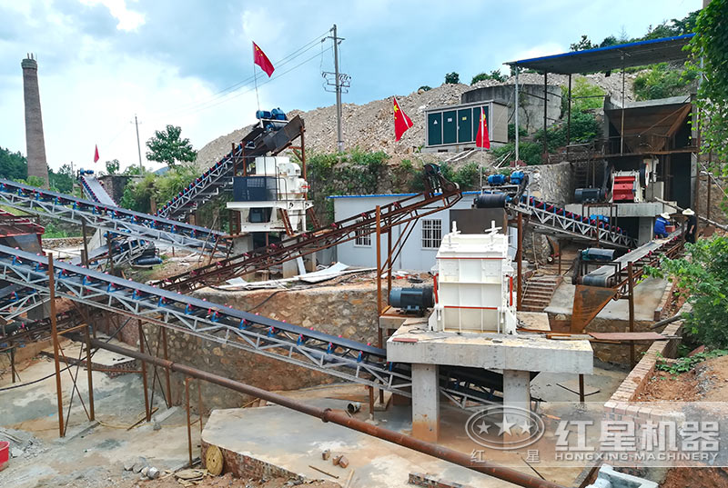 大型石灰?guī)r制砂生產(chǎn)線現(xiàn)場 大型石灰?guī)r制砂生產(chǎn)線現(xiàn)場
