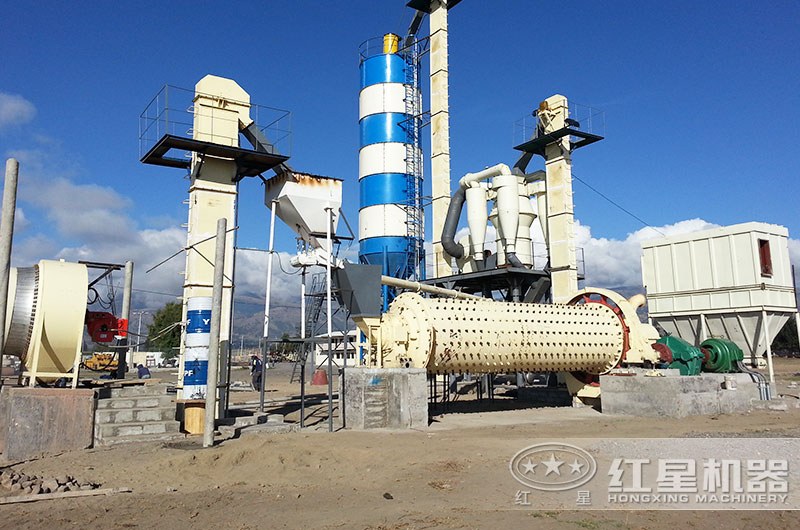 球磨機(jī)工作現(xiàn)場(chǎng)圖片 球磨機(jī)工作現(xiàn)場(chǎng)圖片