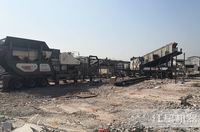 移動(dòng)式破碎站工作現(xiàn)場(chǎng)圖片 移動(dòng)式破碎站工作現(xiàn)場(chǎng)圖片