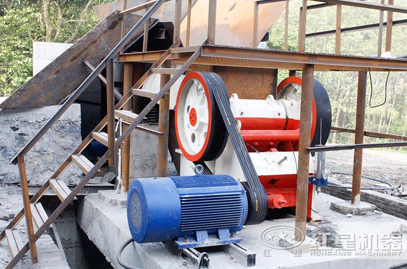 鄂式破碎機生產現場圖片 鄂式破碎機生產現場圖片