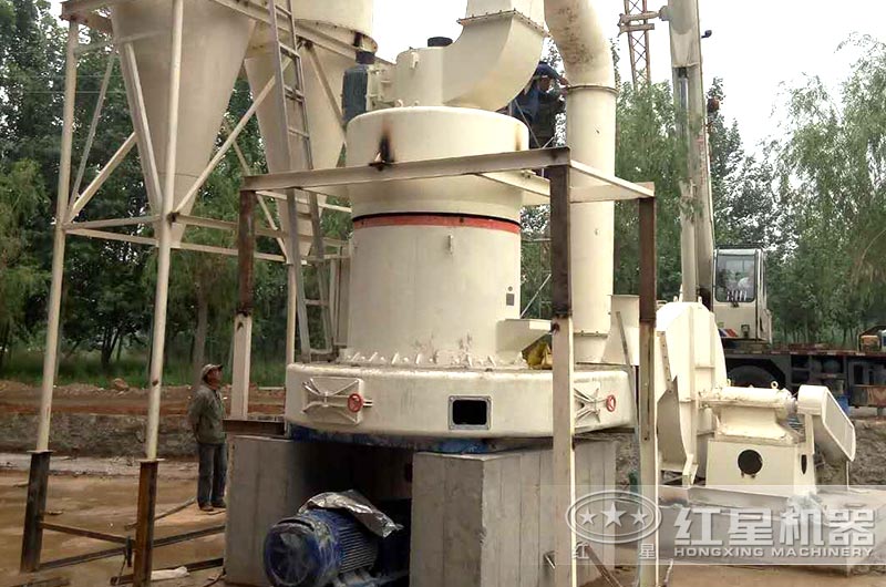 云母粉磨粉生產(chǎn)現(xiàn)場(chǎng)圖片 云母粉磨粉生產(chǎn)現(xiàn)場(chǎng)圖片