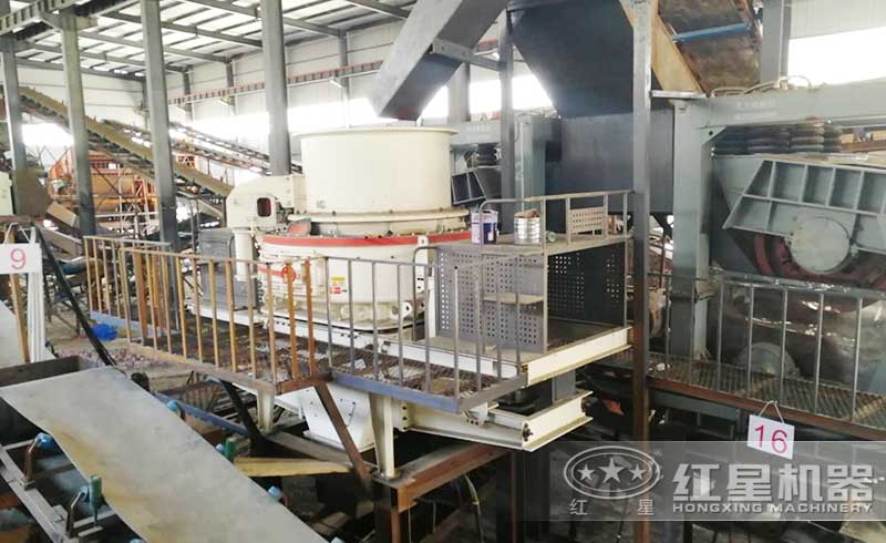 制砂現(xiàn)場(chǎng)實(shí)拍 制砂現(xiàn)場(chǎng)實(shí)拍