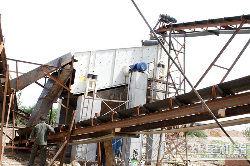 河北客戶圓振動篩工作現場 河北客戶圓振動篩工作現場