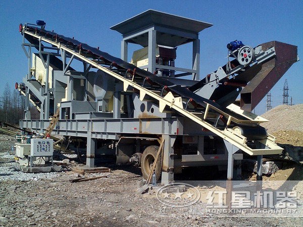 車載煤矸石破碎機環?，F場