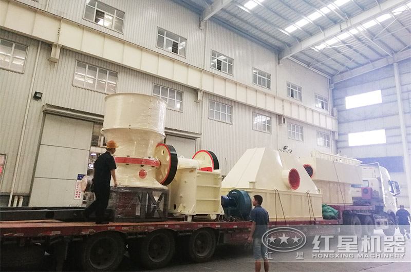 高料石子破碎機設備發貨現場 高料石子破碎機設備發貨現場