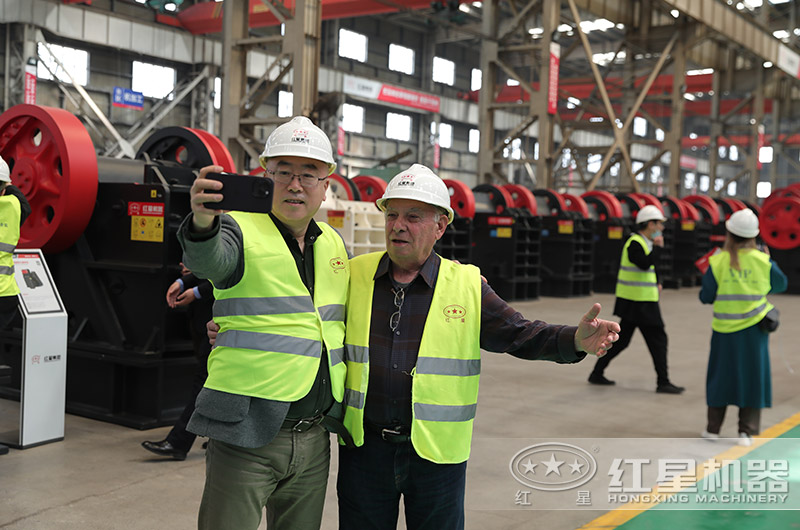 客戶來廠參觀選購(gòu) 客戶來廠參觀選購(gòu)