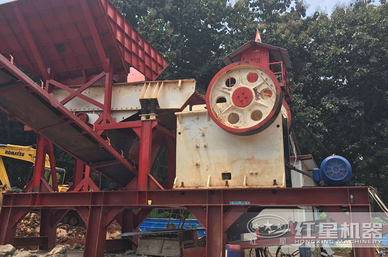 鄂式破碎機 鄂式破碎機